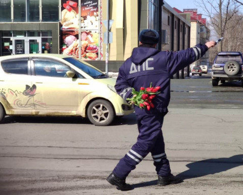 "А дорогу не подскажете?" - водители придумали, как избежать ненужного внимания ГИБДД