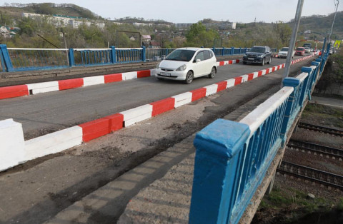Шевеление дорожников замечено на приморском «мосту глупости»