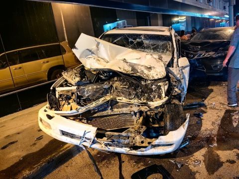 «Мерседесы» крушат машины по ночам во Владивостоке