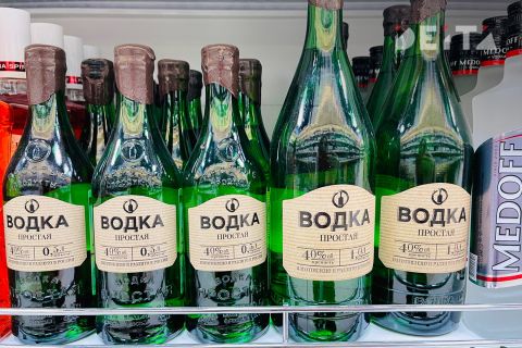 Магазин в Артёме продолжает нелегальную торговлю алкоголем даже после вмешательства Бастрыкина