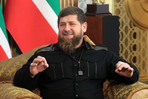 Кадыров посоветовал Зеленскому бежать без оглядки