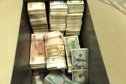 Можно остаться без сбережений: какие риски несут банковские вклады