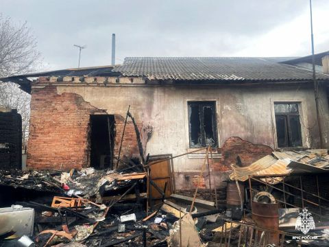 Ребёнок чуть не спалил дом во Владивостоке, почистив печку