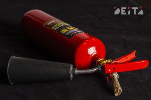 Пожар на рынке во Владивостоке расследуют спасатели и прокуратура