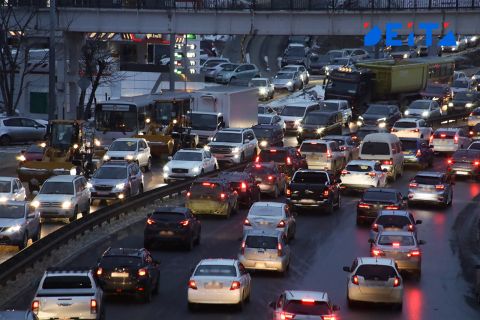Когда по закону нужно успеть переобуть машину на зимние шины