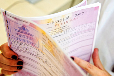 Россияне смогут оформлять страховку в терминалах