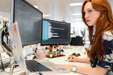 Как ликвидировать безработицу среди молодёжи, решили в Госдуме