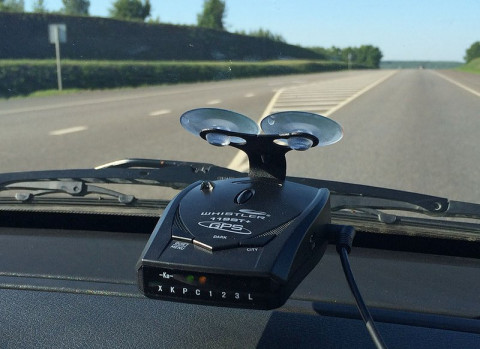 Водители крушат камеры фотофиксации нарушений ПДД