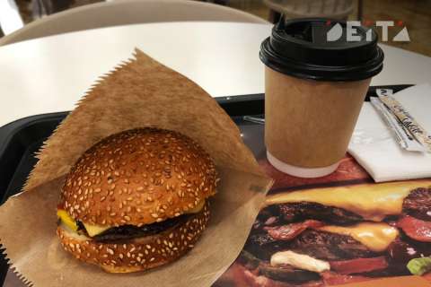 «Вкусно и точка»: новое название McDonald's в России
