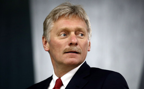 Песков назвал отрицающих опасность коронавируса безумцами