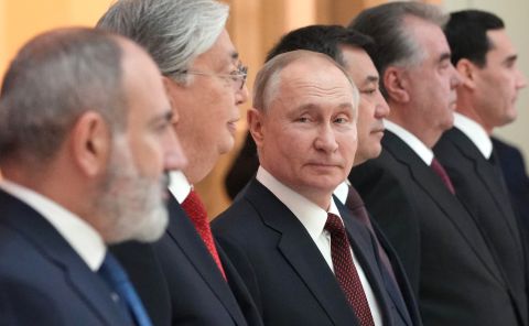 Пугающий сценарий трансфера власти озвучил Гращенков