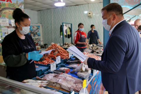 Сколько стоят маски для власти в Приморье