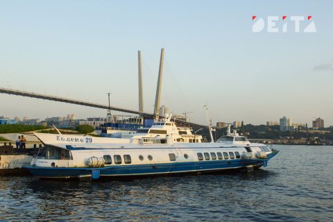 Паром из Южной Кореи не пустили во Владивосток