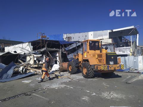 «Спортивка» осиротела: во Владивостоке продолжают сносить крупный рынок