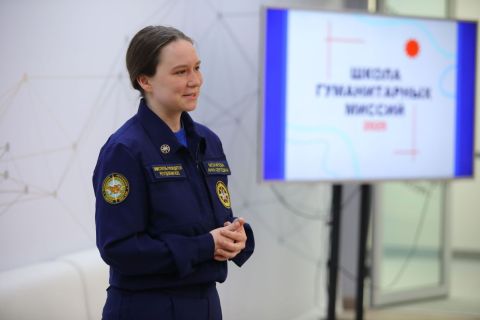 Тактическая медицина и организация быта: волонтеров для прифронтовых территорий готовят в Приморье