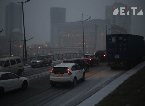 Водителям объяснили, как вести себя во время снегопада