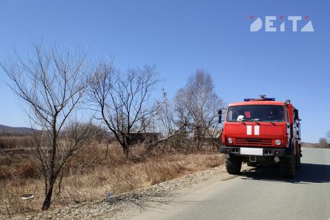 Мусорный полигон горит во Владивостоке