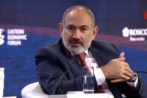 Премьер-министр Армении обвинил российских миротворцев в крахе операции