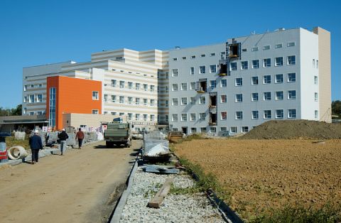 Новый больничный комплекс в Надеждинском округе готов на 80%