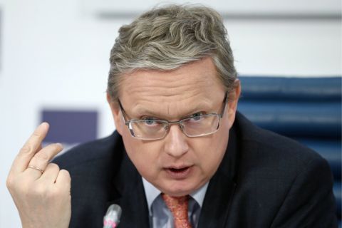 Делягин требует увеличивать оборонный бюджет на триллион в год