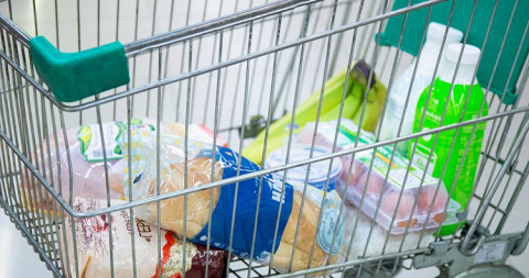 Какие продукты могут исчезнуть из магазинов, предсказал экономист