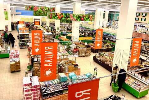 Супермаркеты снизили лимит продажи сахара и других продуктов в одни руки