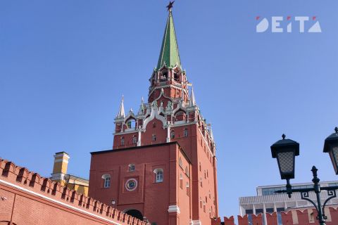 Российская элита делает вид, что на дворе 90-е — эксперт