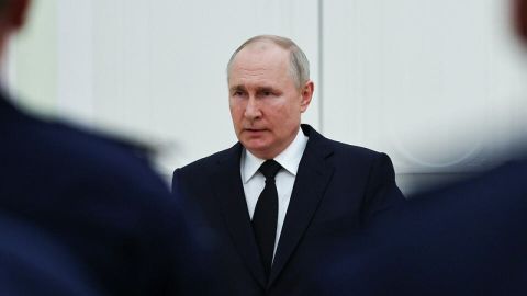 Будет ли «новый 37-ой»? Хазин описал план чистки элиты Путиным