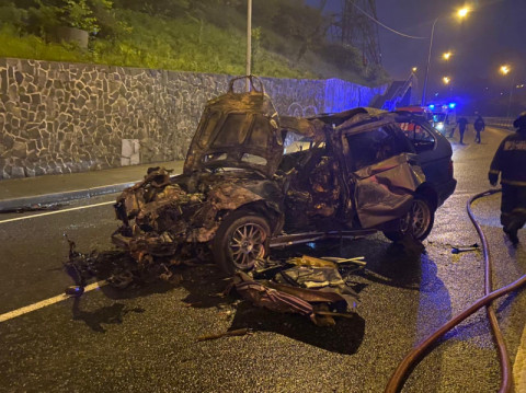 Водитель BMW заживо сгорел во Владивостоке