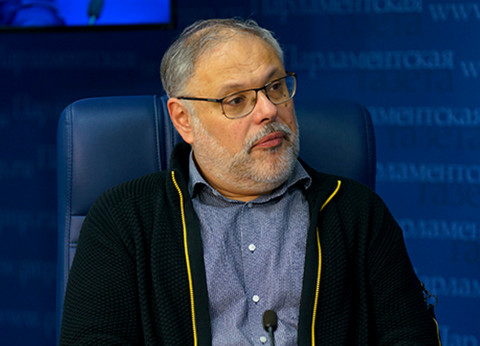 Хазин рассказал, по кому больнее всех ударит кризис