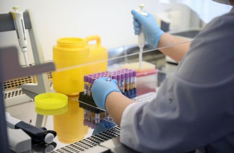 Какую сметану есть нельзя, рассказали в Роскачестве