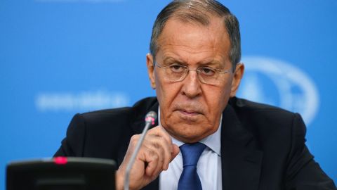 Россия готова рассматривать предложения по Украине – Лавров