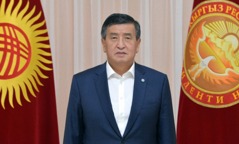 Президент Киргизии Жээнбеков уходит в отставку