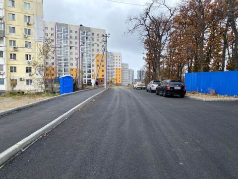 Тротуар и проезжую часть привели в порядок на улице Русской во Владивостоке