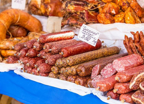Россия проживет еще год без импортных продуктов