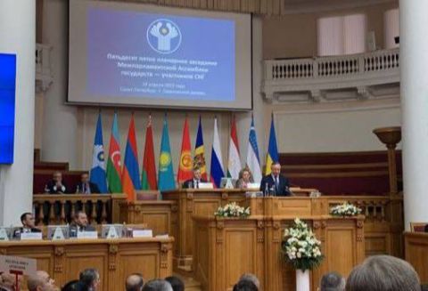 Знамя врага: что вскрыл скандал с флагом Украины в Петербурге