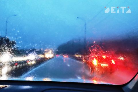 8 баллов к 9 утра: Владивосток встретил дождливое утро в дорожных заторах