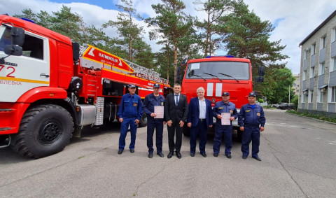 Новые пожарные машины прибыли в Приморье 