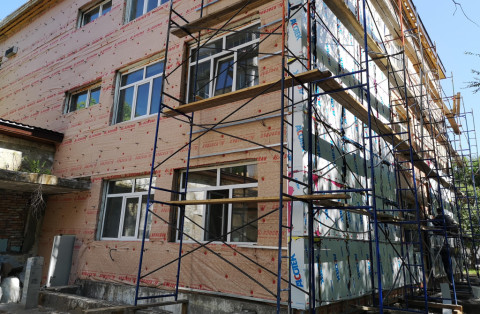 Ремонт детской поликлиники в Дальнегорске завершат в этом году