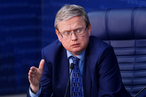 Почему в сентябре может обвалиться курс евро, объяснил Делягин