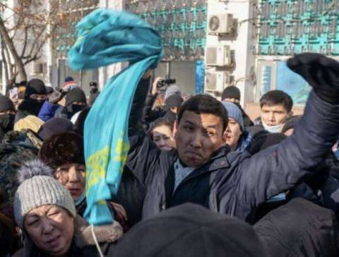 Токаев прогнал родственников Назарбаева