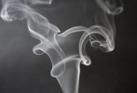 Сигареты и вейпы подорожают в России 