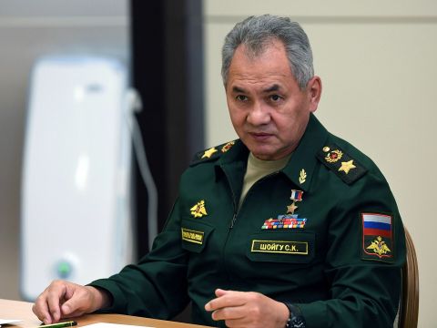 Шойгу показали военных роботов