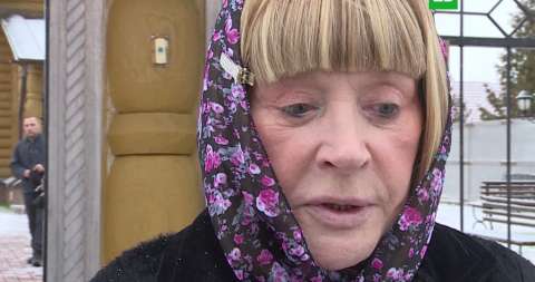 Россиянки останутся без туши и помады