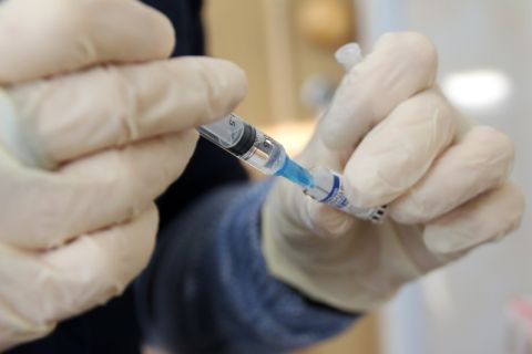 Глава Роспотребнадзора Анна Попова предсказала подъем заболеваемости COVID-19 осенью