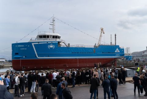 Краболов «Капитан» спустили на воду в Находке 