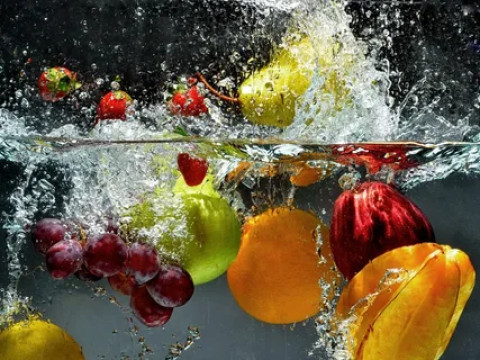 Фруктовая вода - источник здоровья. Как приготовить