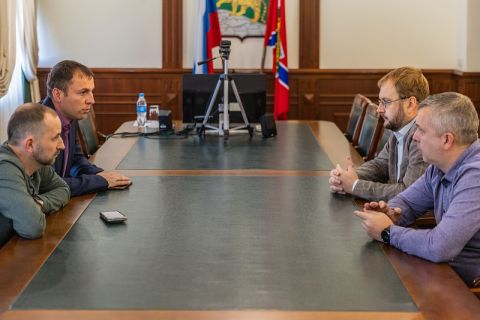 Курсанты программы «Герои Приморья» проходят стажировку в мэрии Владивостока