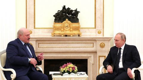 Путин едет к Лукашенко не просто так