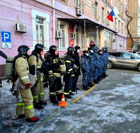 Скорость эвакуации при пожаре оценили во Владивостокском суде